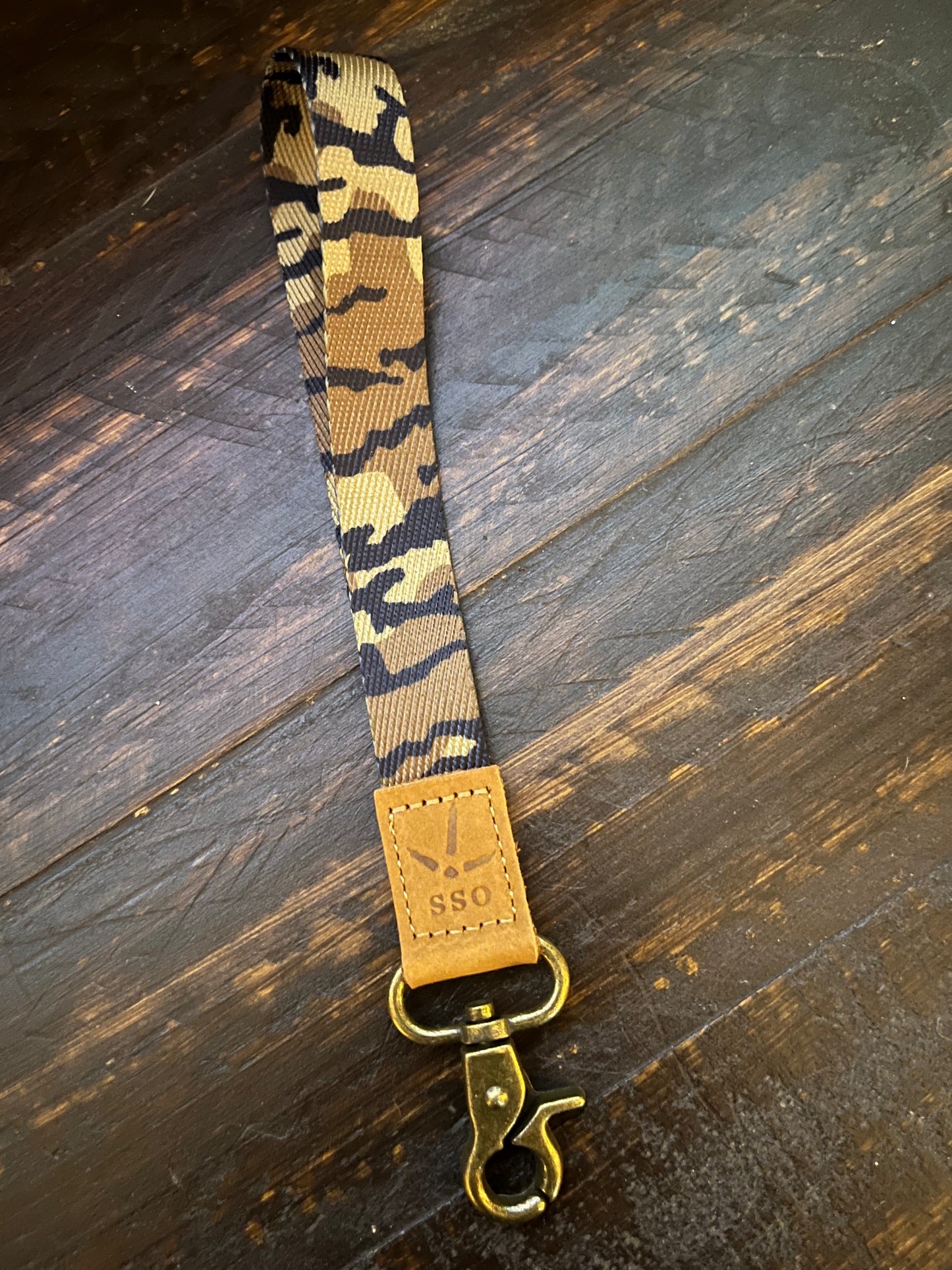 Turkey Track wrist lanyard